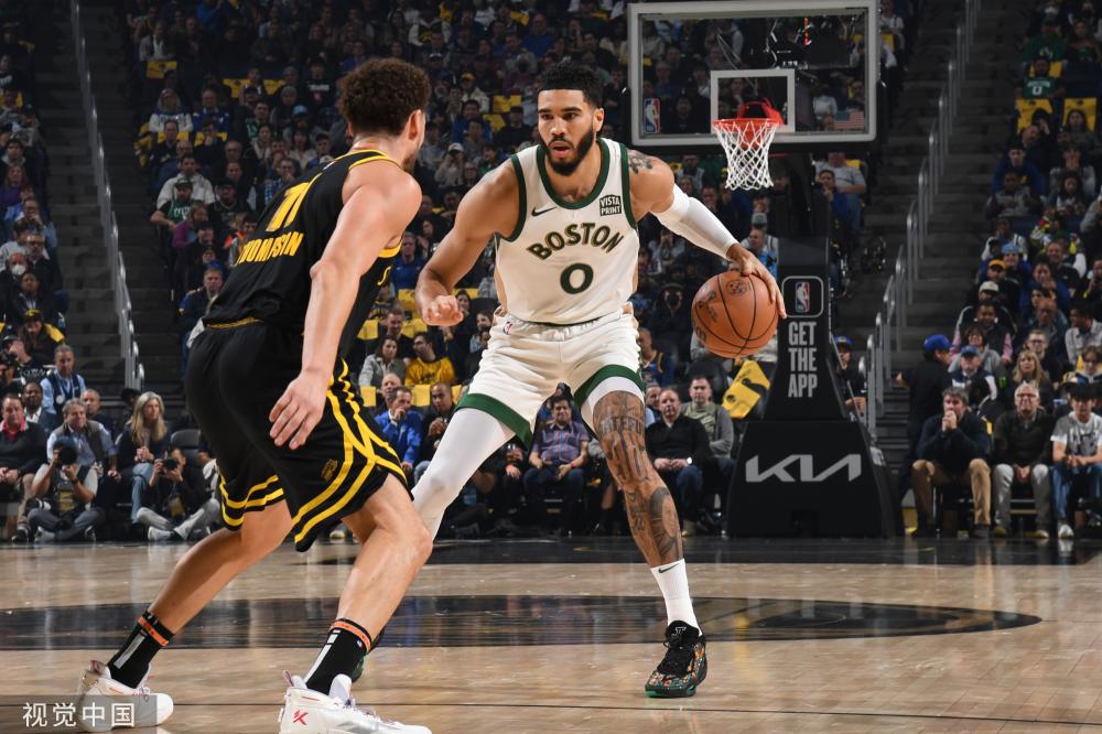 年轻且具备 年轻且具备