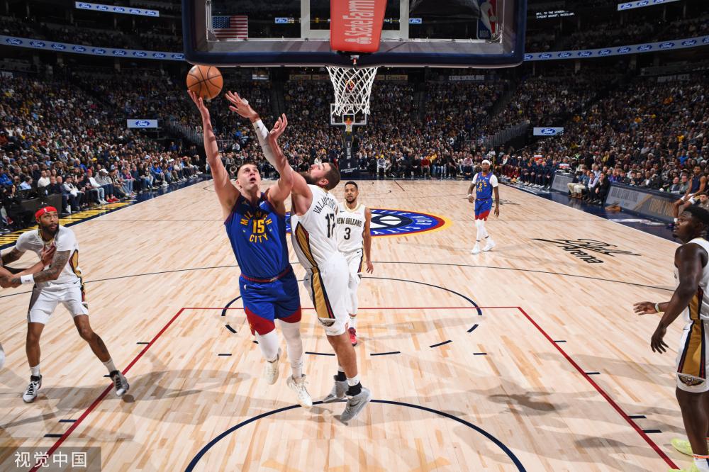 并且更吸引 并且更吸引