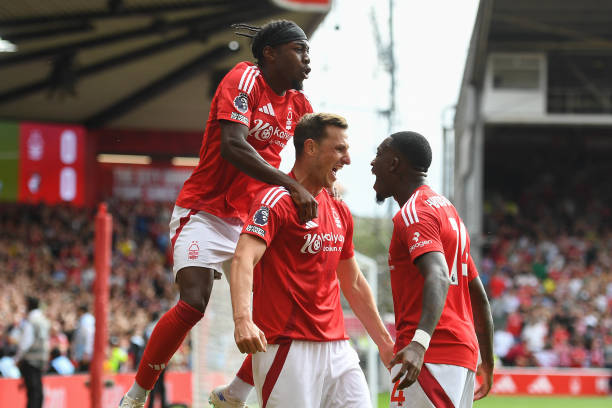 正加紧全队 正加紧全队